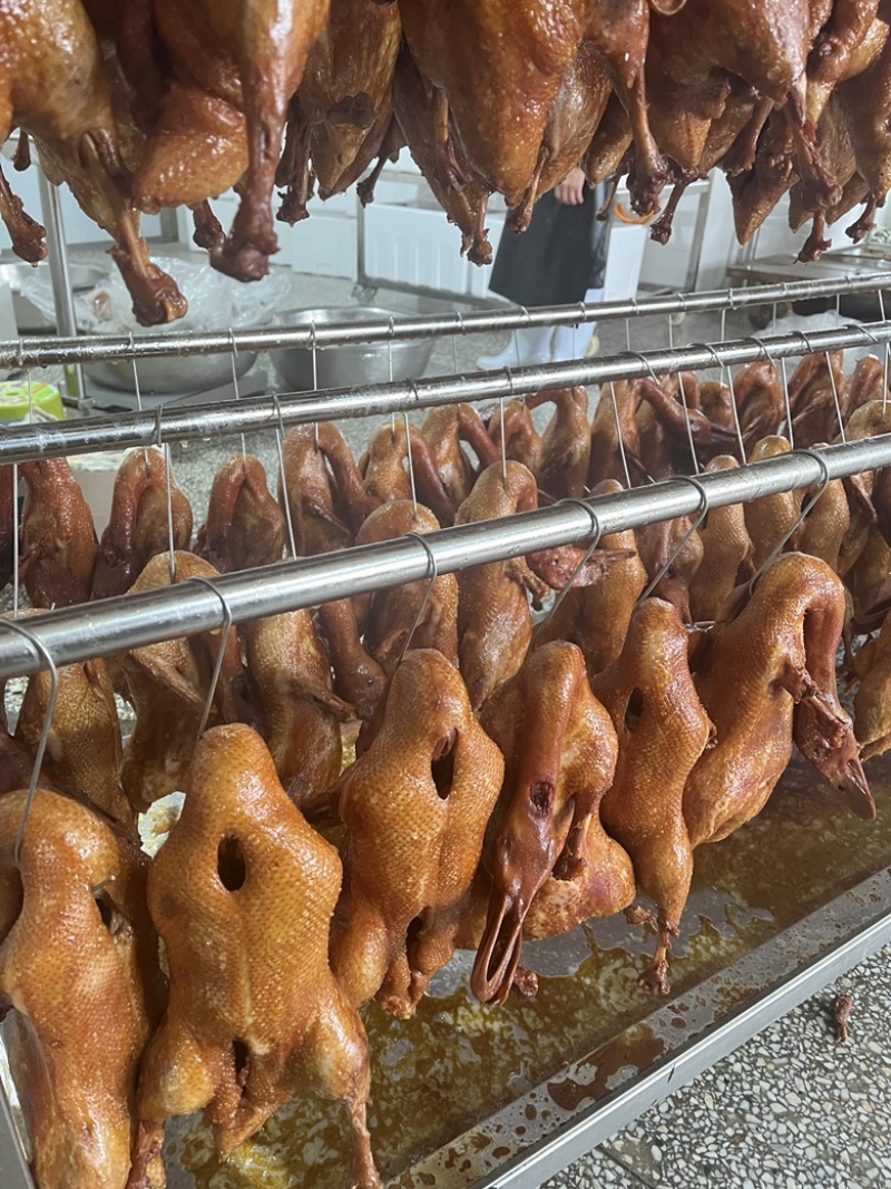 卤鸭子整只全熟50斤一箱饭店食堂跑江湖卤味熟食