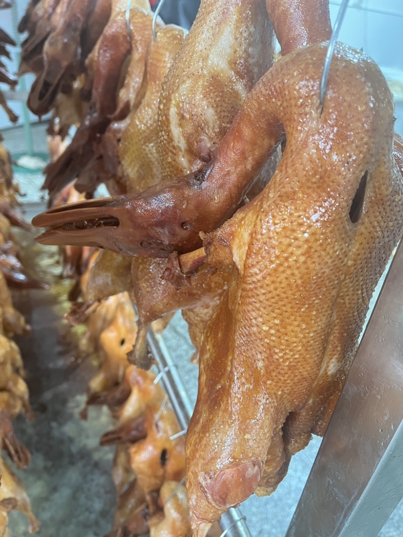 卤鸭子整只全熟50斤一箱饭店食堂跑江湖卤味熟食