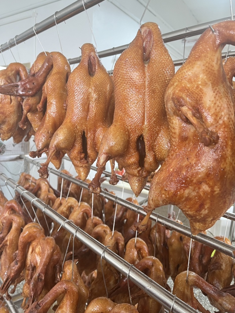 卤鸭子整只全熟50斤一箱饭店食堂跑江湖卤味熟食