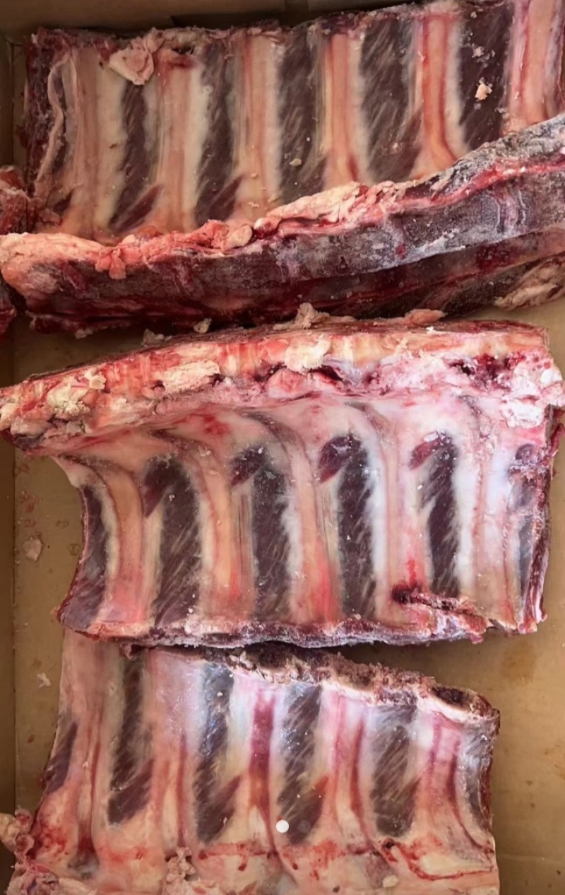 牛脊骨，肉多骨嫩，一手货源，价格落地，现货大量批发，
