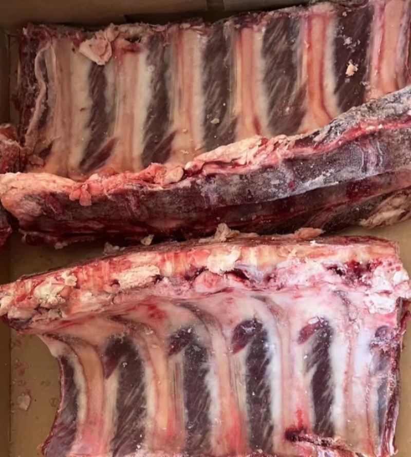 牛脊骨，肉多骨嫩，一手货源，价格落地，现货大量批发，