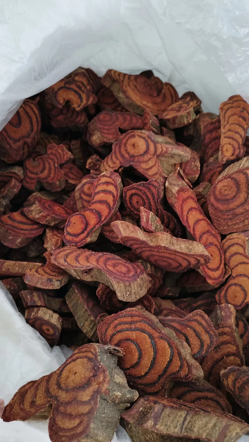 广西鸡血藤，薄片，锯片，价格实惠，***晒制，泡酒，泡茶
