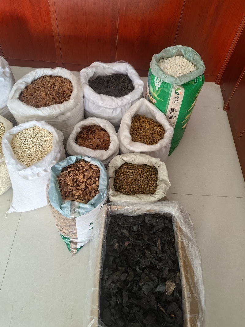 白鲜皮白鲜皮中药材白鲜皮产地货源，品质保证