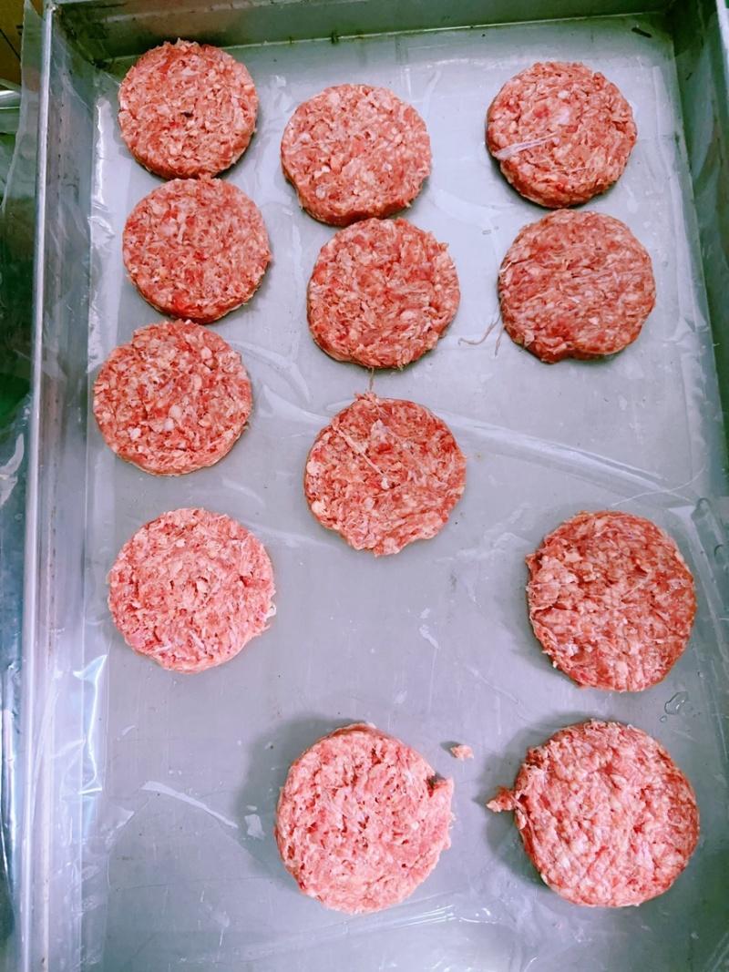 牛肉饼，厂家直销，量大优惠，纯牛肉，可定制克数电商**