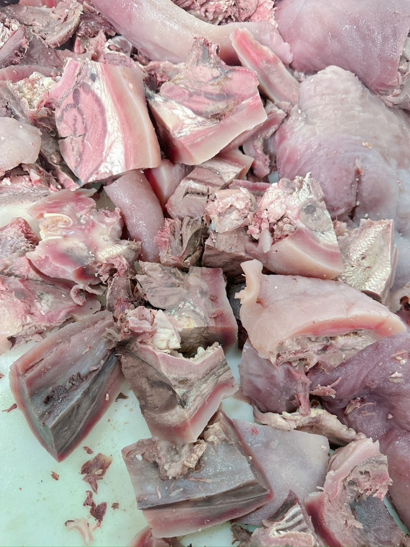 牛头肉，牛头肉块，可切丝，定制小包装。厂家直销。