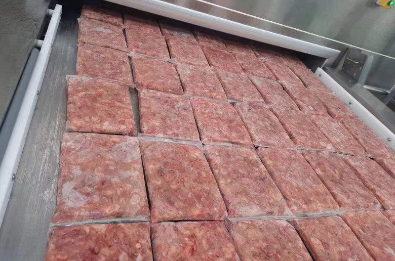 巴沙鱼肚原料工厂用原浆鱼肚版冻袋装鱼扣原料越南鱼肚