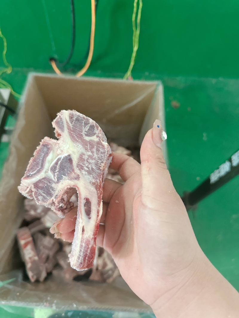 肋眼骨，可切块，手把网红牛排，定制包装，有需要的老板联系