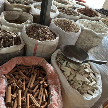 桂皮大量供应，一手货源，价格优惠，欢迎采购