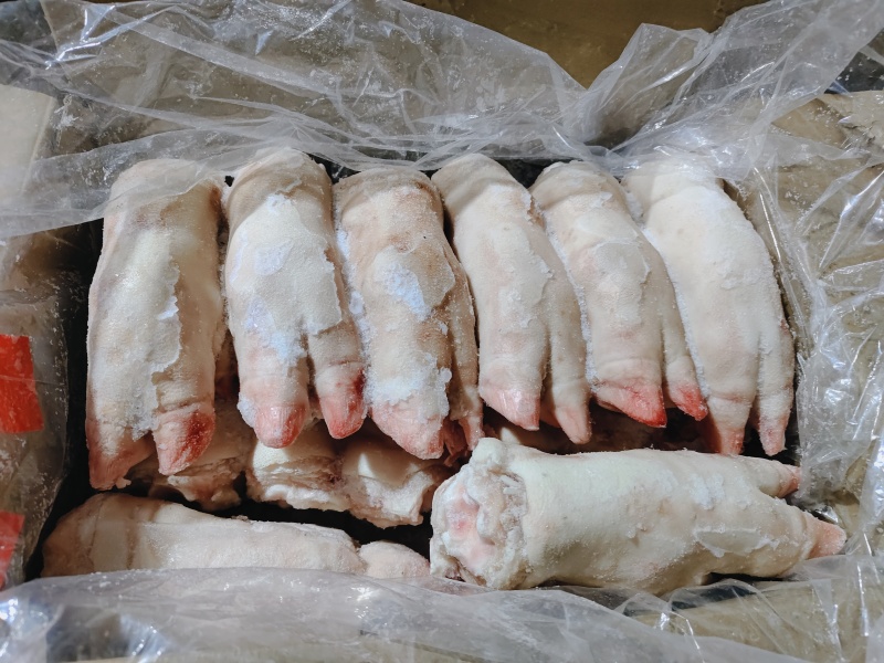 大肥猪蹄后背猪蹄，纯干猪蹄，一斤二三两猪蹄，沈阳现货