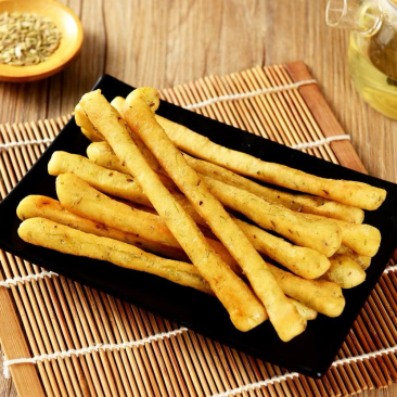 茴香小油条，咸香金黄酥脆可口，适合商超食材店农贸批发火锅
