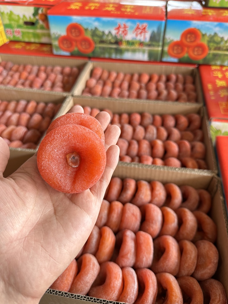 桂林柿饼，大饼中大饼大量，圆饼，吊饼大量盒装礼品盒柿饼