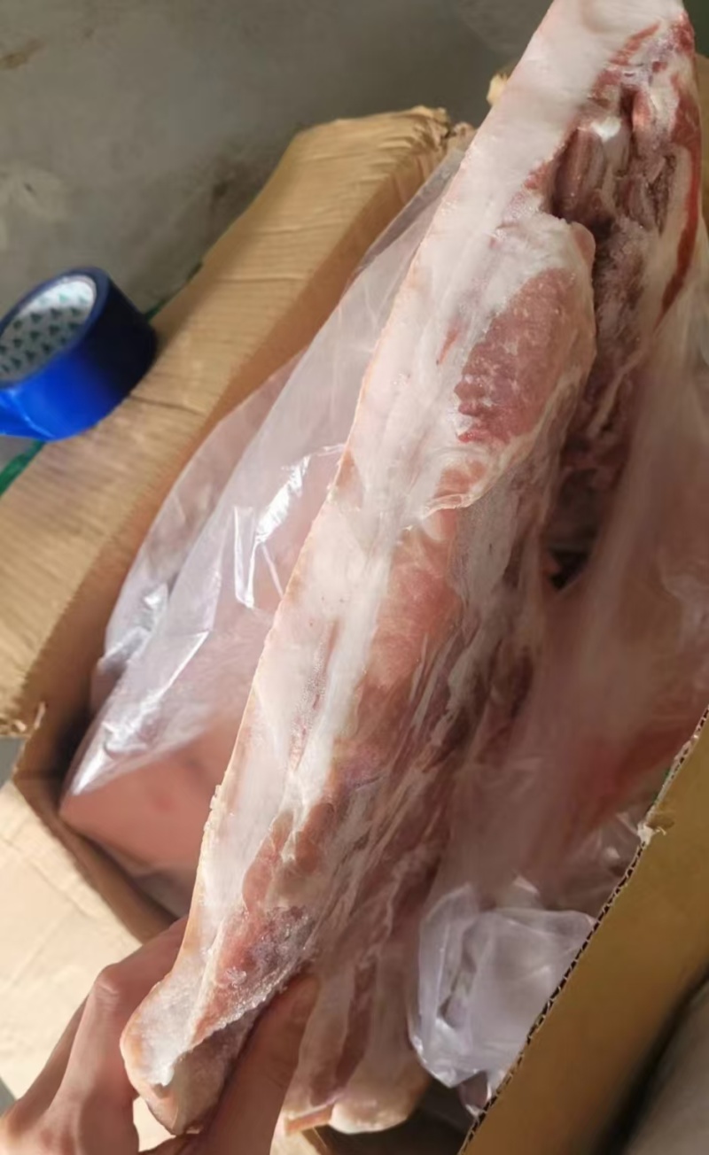 品名:肥猪前上肉规格:10公斤/2-3