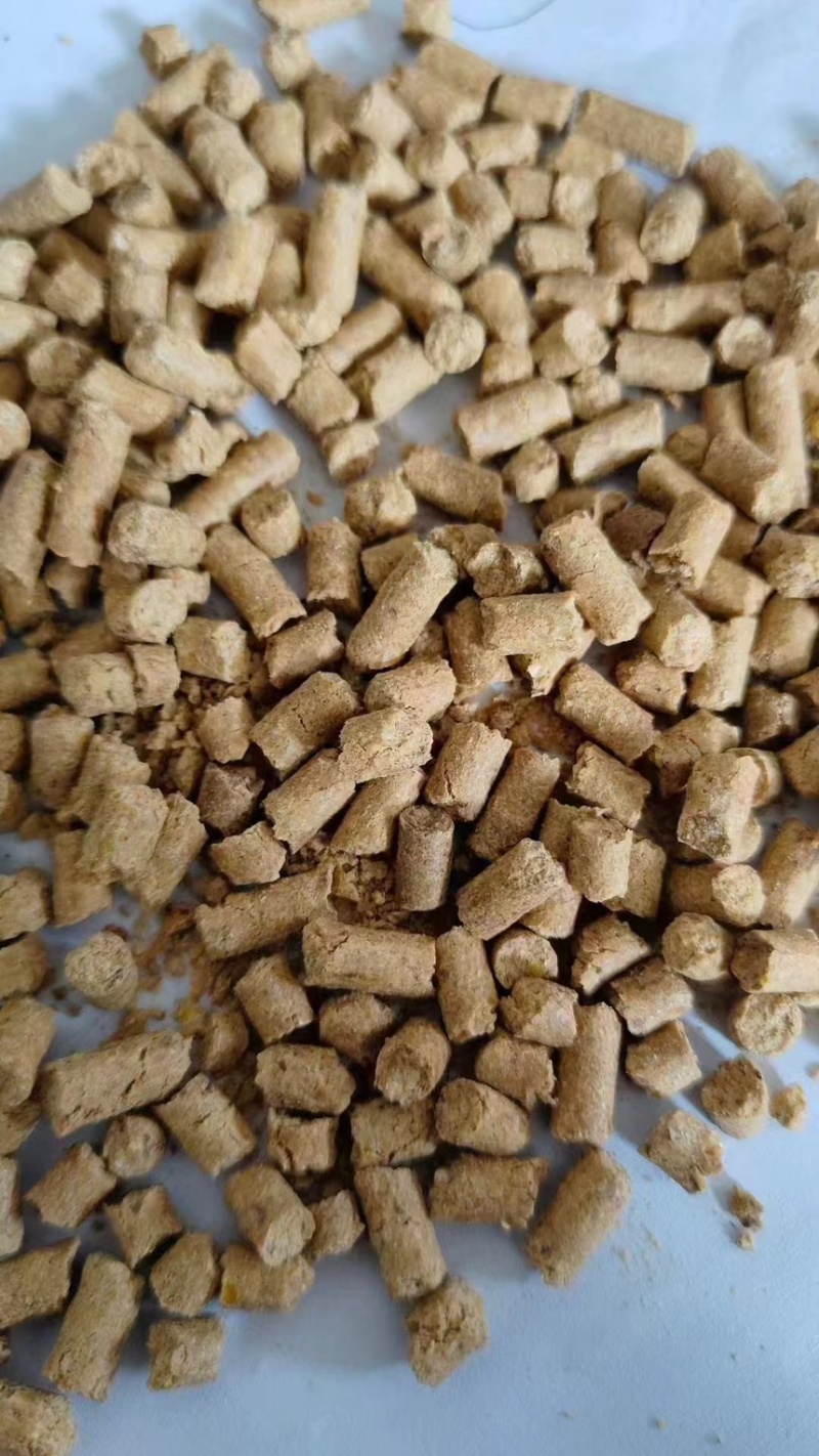 鸡鸭鹅猪牛羊颗粒饲料，原厂家实力供应各大养殖户