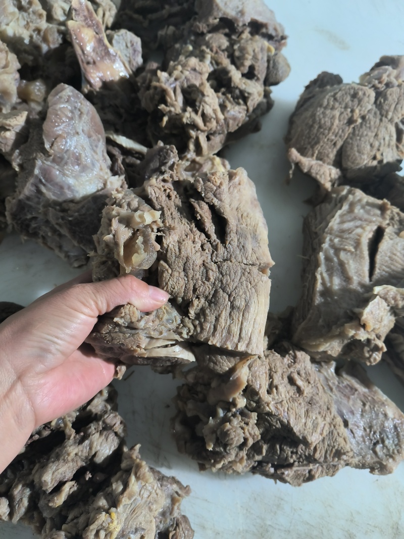 原味熟牛肉源头工厂长期供应酱牛肉现货实拍价格上调