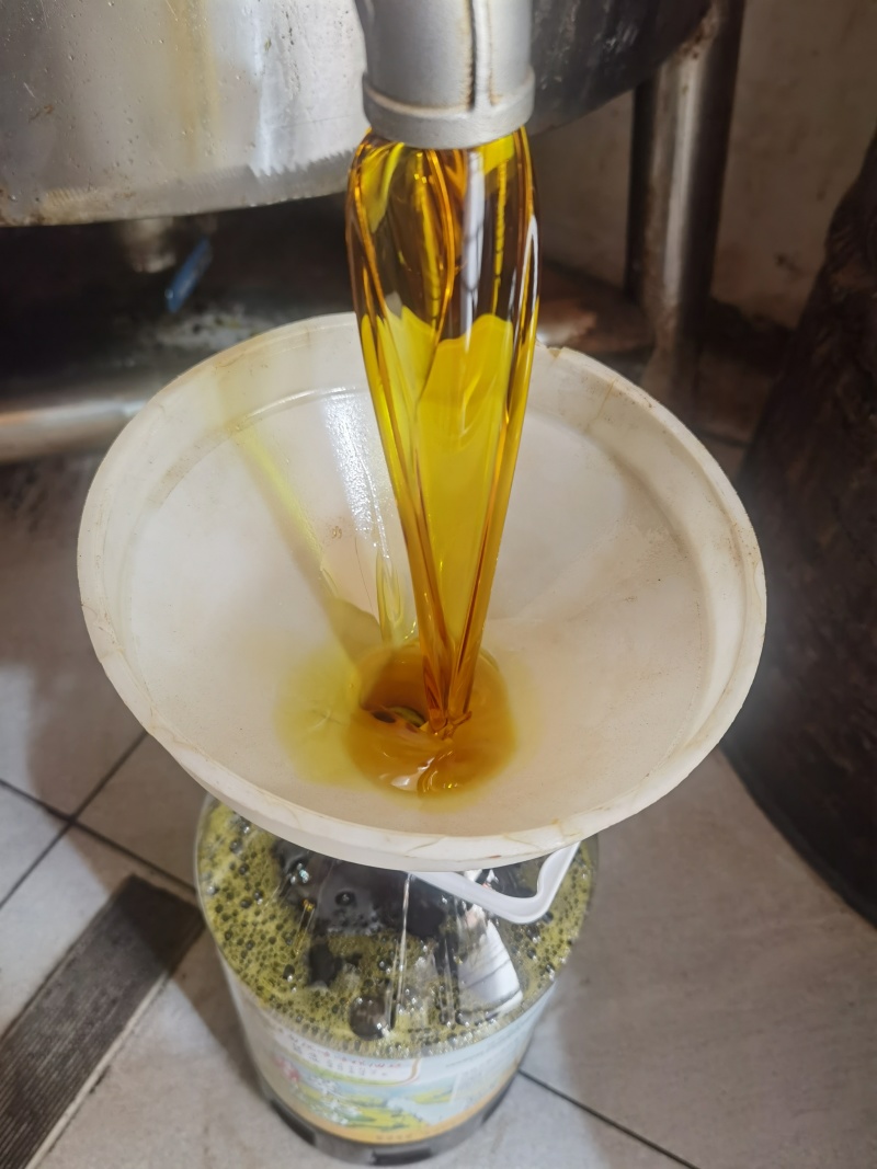 潼南本地农家小榨菜籽油