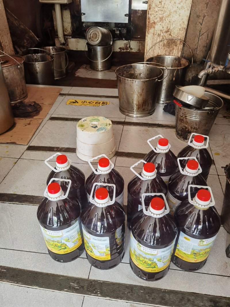 潼南本地农家小榨菜籽油