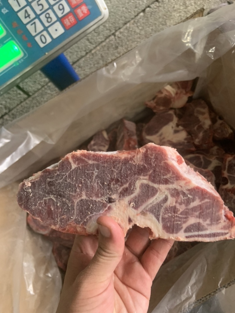 牛脖骨，河北工厂，一手货源，价格便宜欢迎咨询。