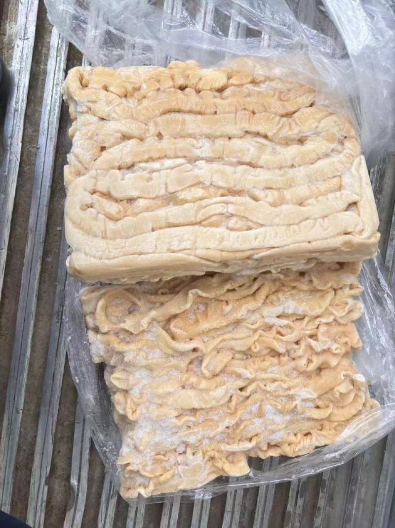 猪大肠，预煮熟大肠，一件代发量大从优，感兴趣欢迎光临！