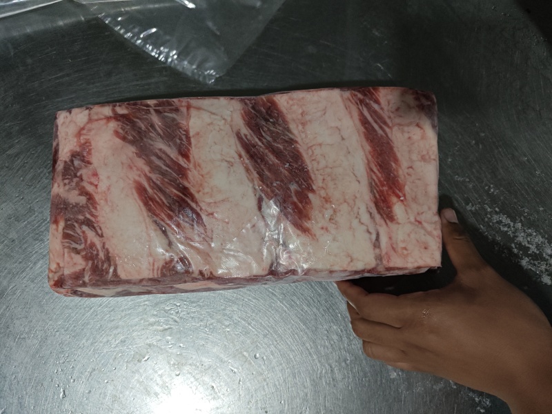 安格斯相间肥牛谷饲牛肉火锅肥牛工厂大量供应