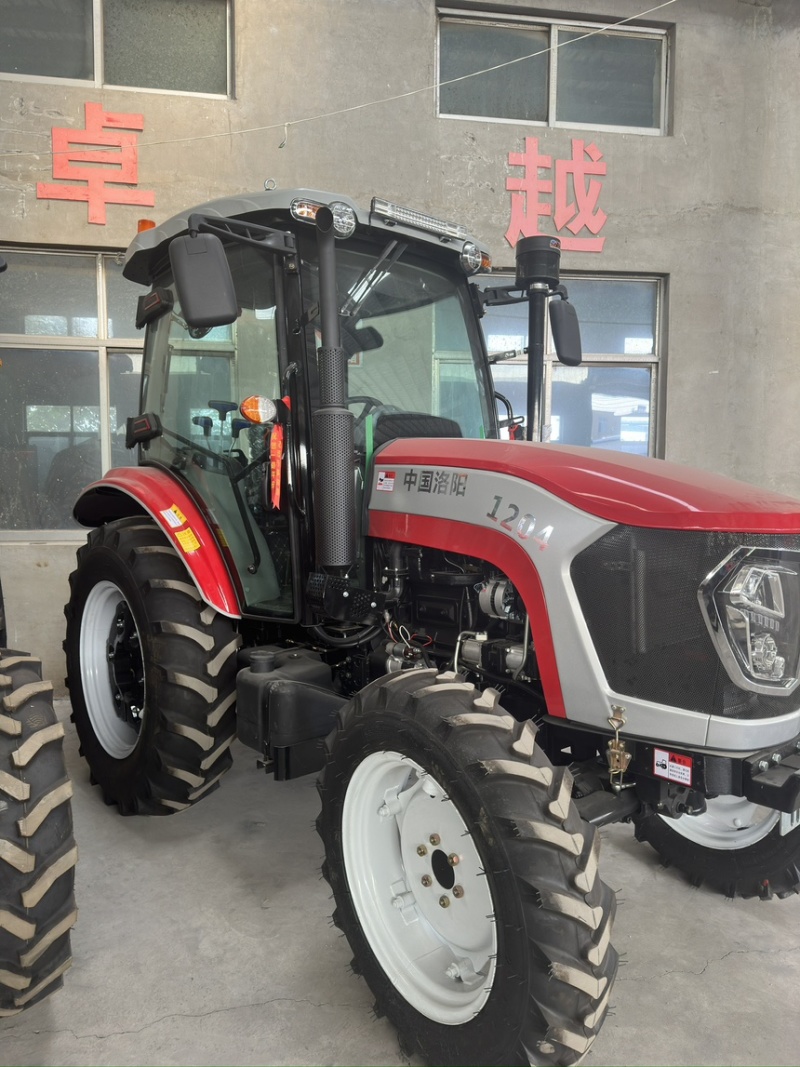 全新中国洛阳1204拖拉机，厂家直销，喜欢抓紧