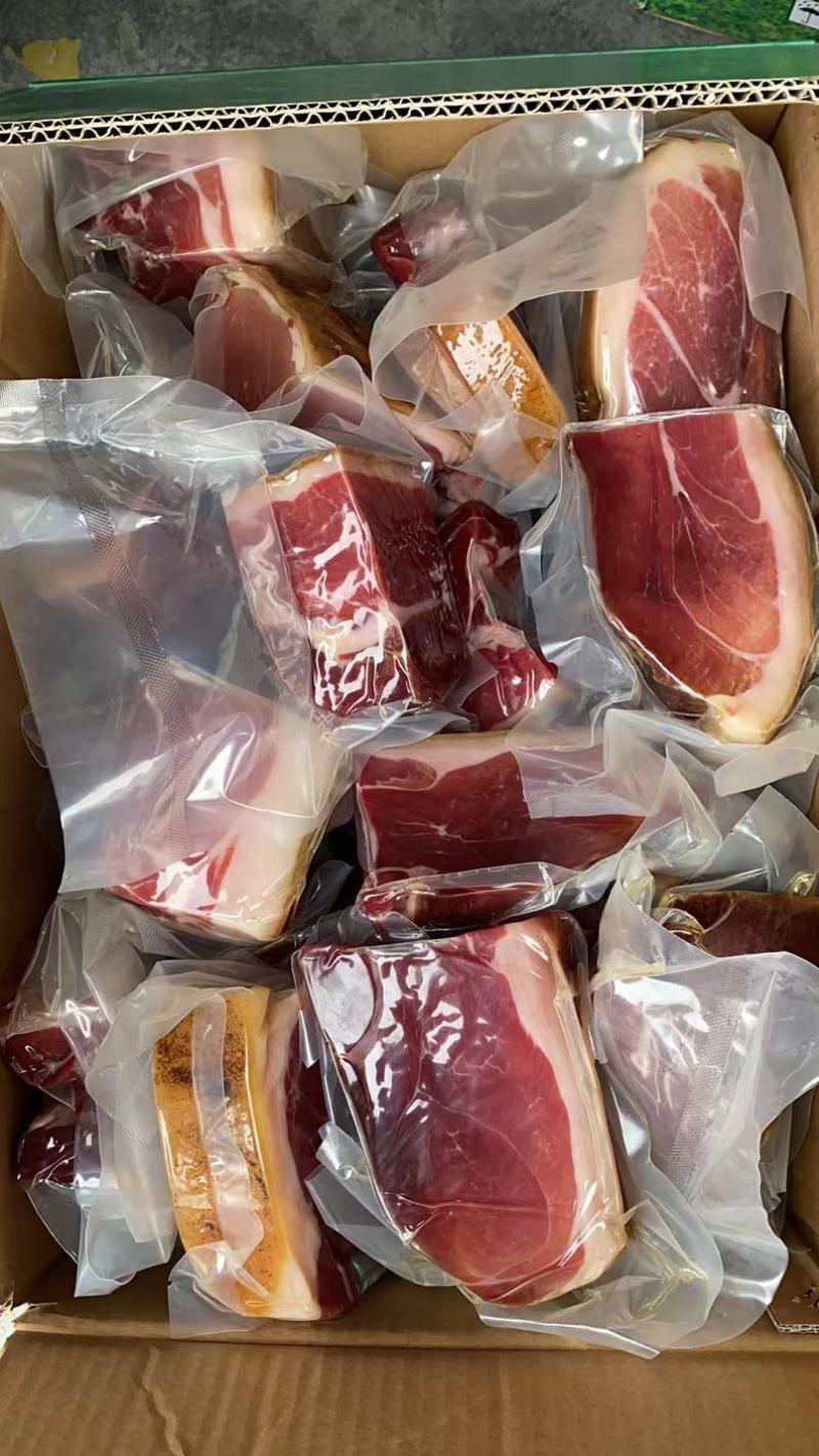 云南火腿一斤装无骨火腿火烧毛火腿腊肉现货供应品质保证