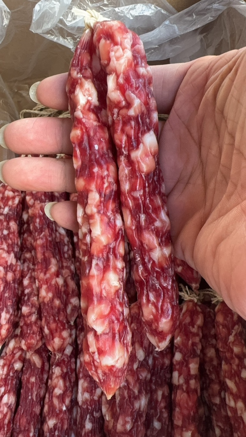【肠类】纯肉腊肠，***任何色素，鸡肉，蛋白成本价发售