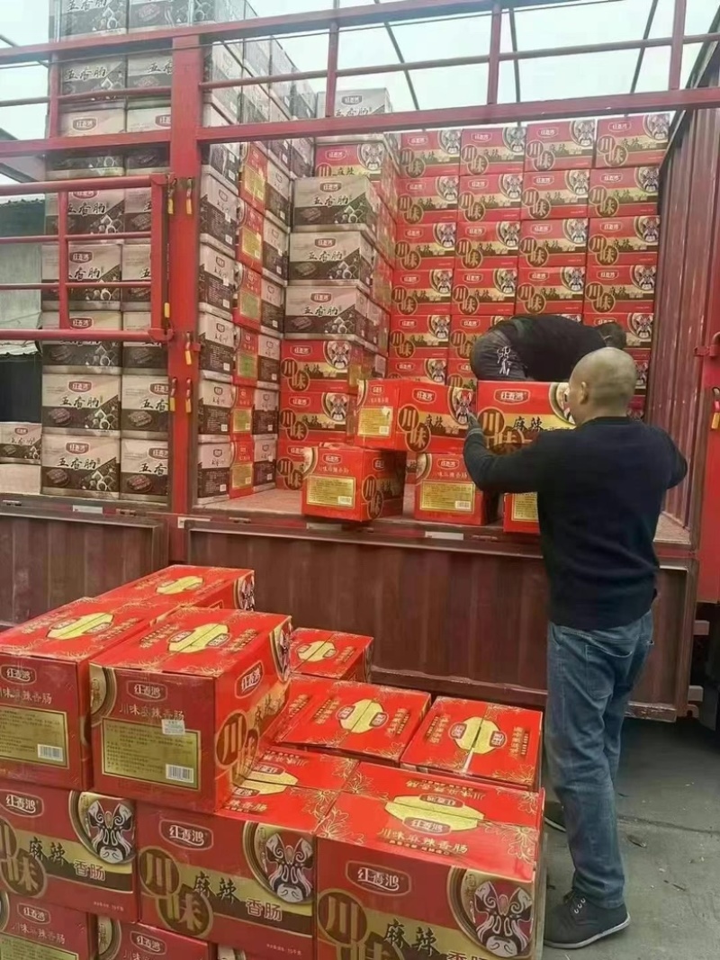 纯肉香肠一件30斤，麻辣味，广味，五香都有