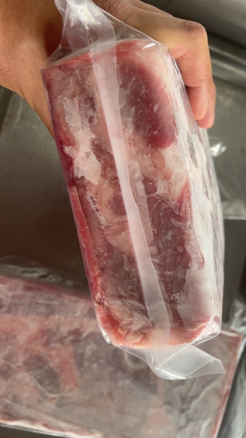 精修羔羊羊腩肉，真空包装，纯干，物美价优，厂家大量批发