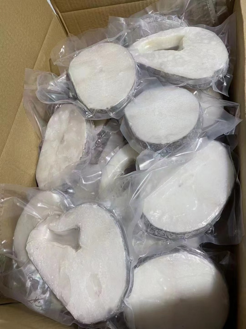 贝帆立柱，兰花蚌，螯虾，甜虾，象拔蚌，三文鱼，红金枪鱼…