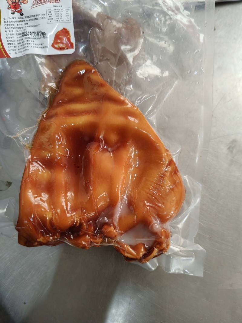卤香猪耳，保质保量口感好，色泽漂亮大小均匀，熟食源头厂家