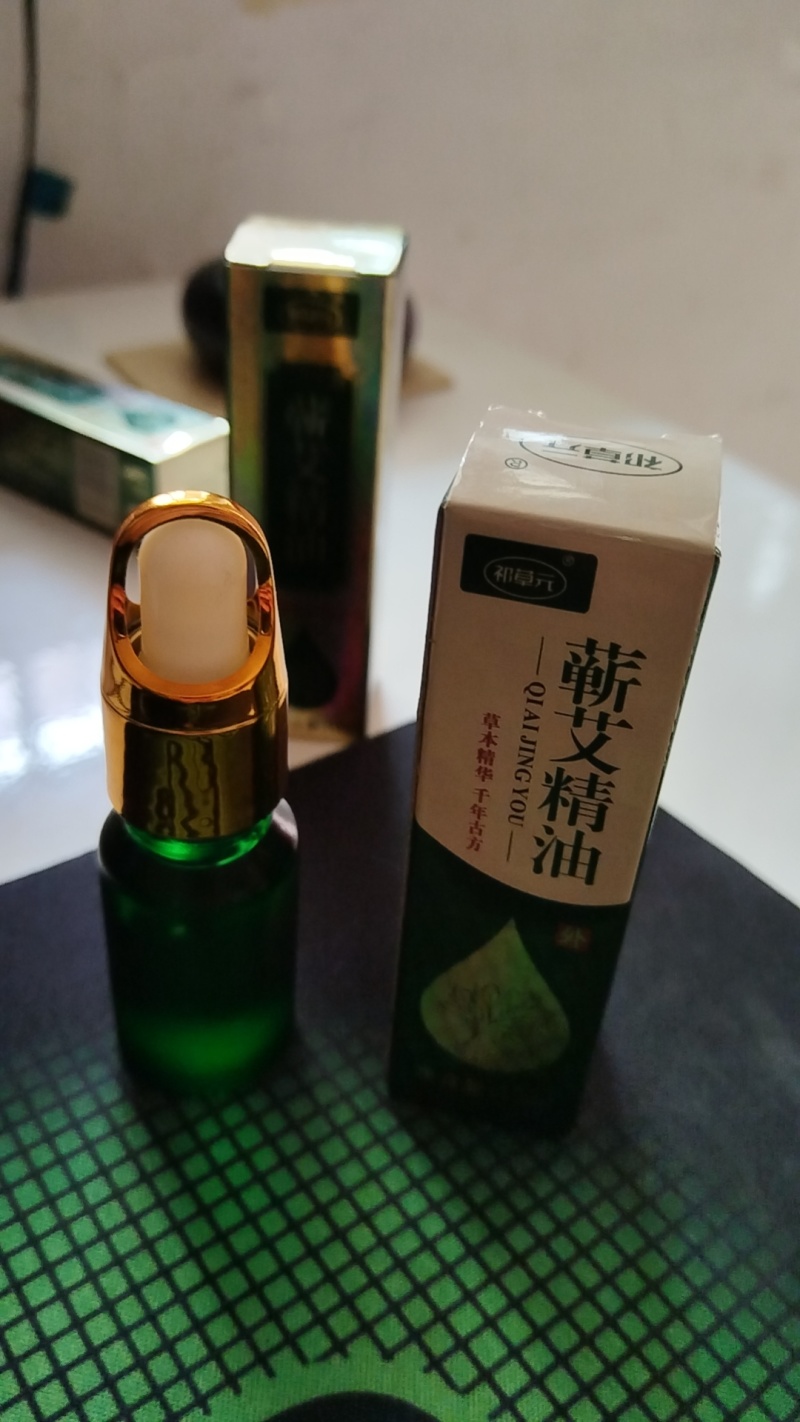 艾草精油，正宗蕲艾源头工厂直销，有复方和单方