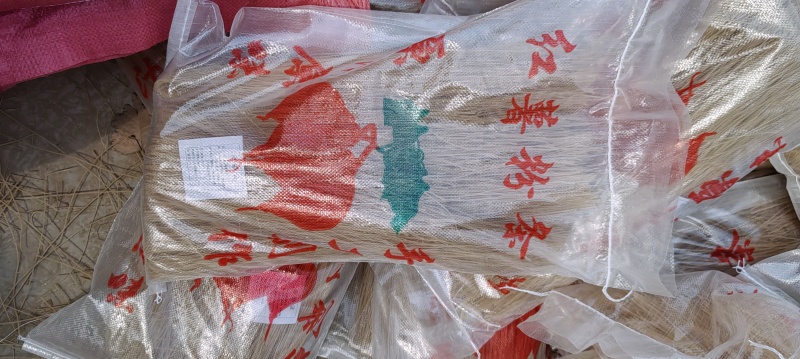 河南商丘粉条常年供应，质量保证，价格便宜，支持各种包装。