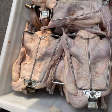 鸭肉半成品手撕烤鸭供应工厂直发价格优惠