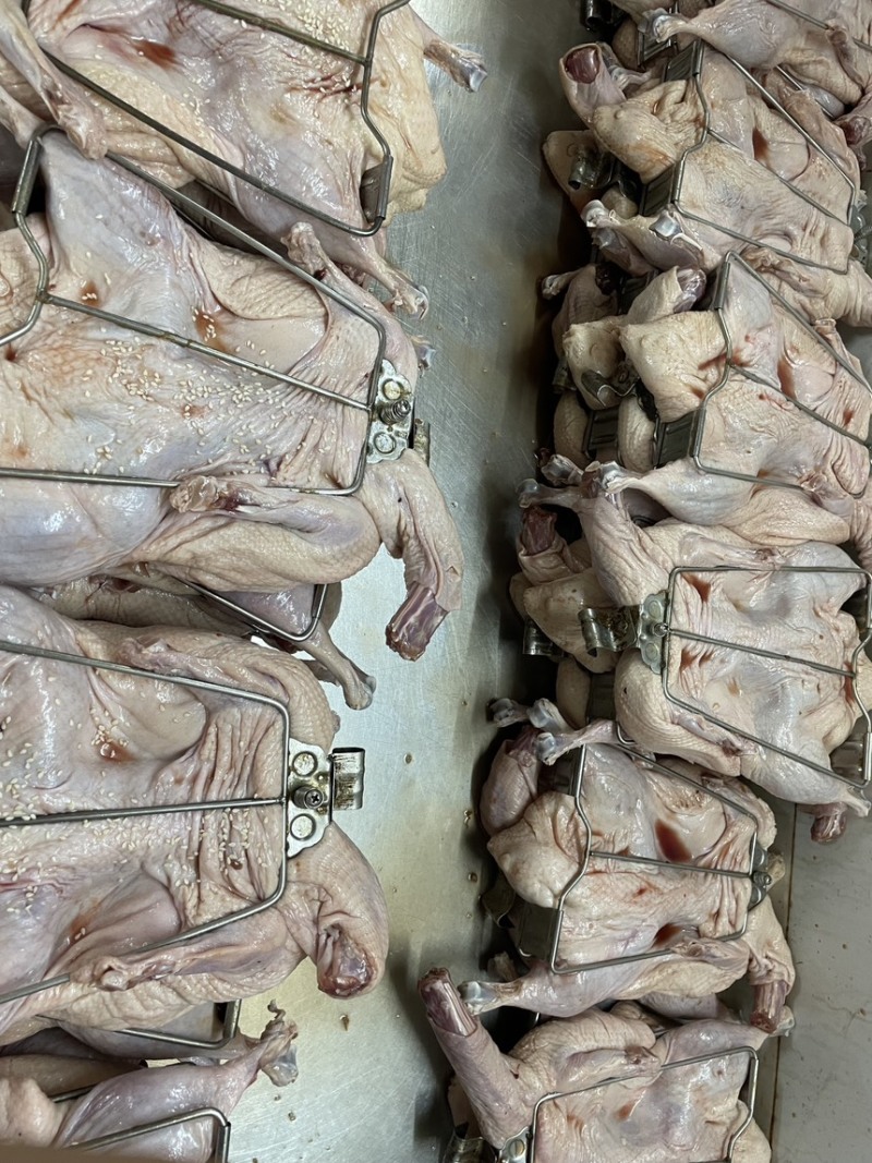 鸭肉半成品手撕烤鸭供应工厂直发价格优惠