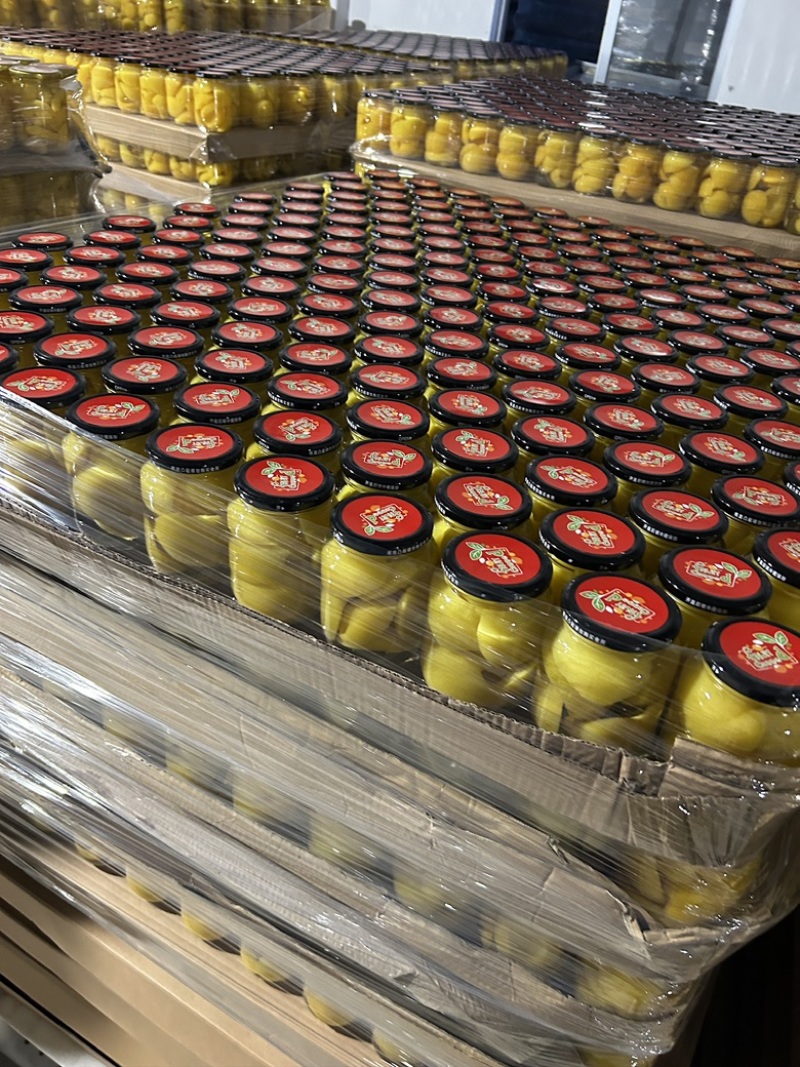 黄桃罐头大量现货厂家直发有需要的老板欢迎联系