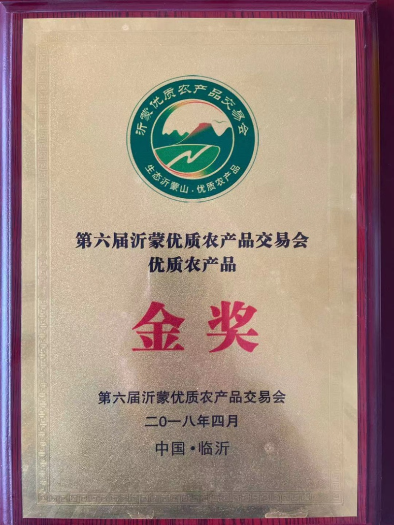 纯红薯淀粉，自己做的常年生产，量大，只批发不零售