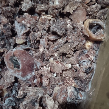 熟碎肉，拆牛头时掉下来的碎肉，八九成熟，一件50斤。