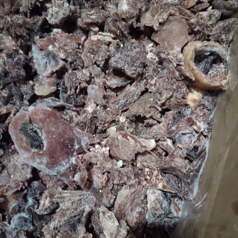 熟碎肉，拆牛头时掉下来的碎肉，八九成熟，一件50斤。