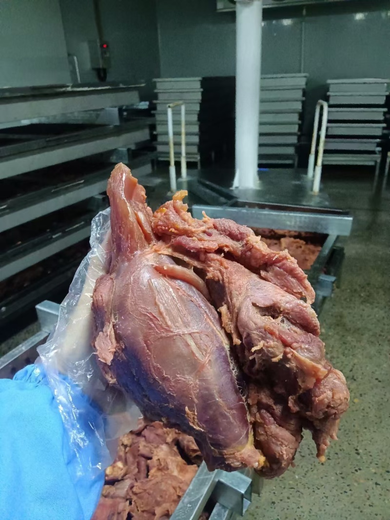 卤牛肉批发五香和酱香两种口味