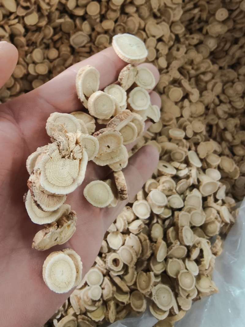 甘肃本地，黄芪圆片，大小规格齐全，无硫，自然晾晒风干