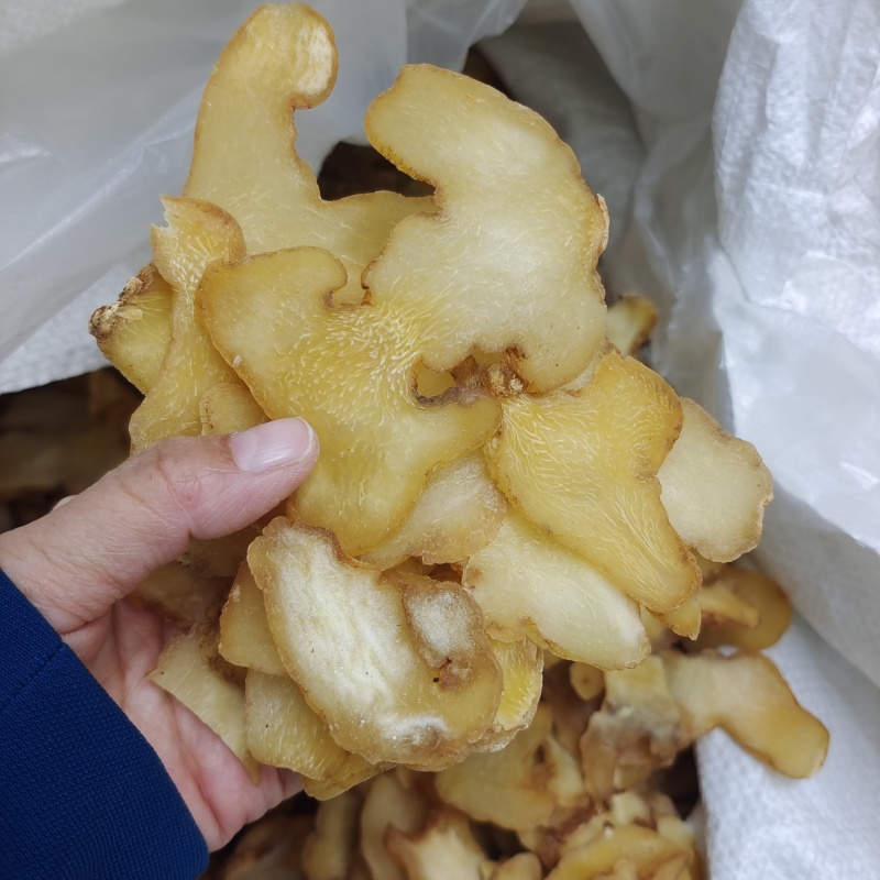 黄精片云南黄精片黄精个子常年大货批发量大从优