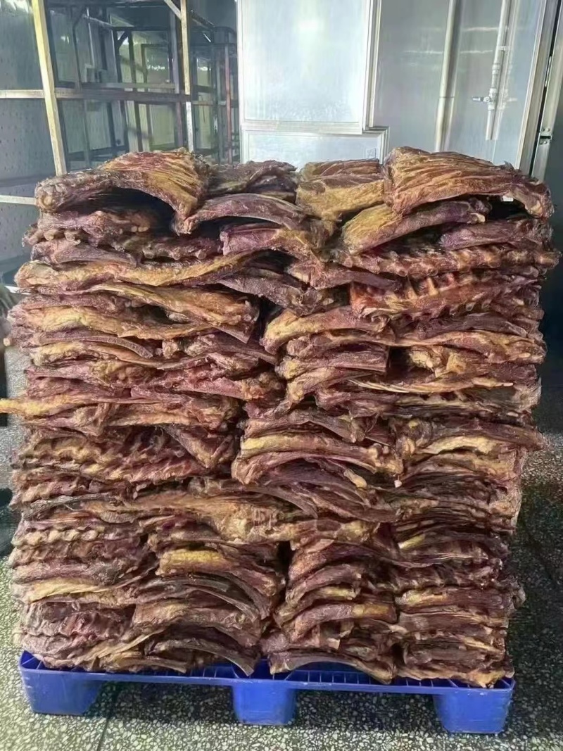 腊排骨烟熏腊排骨寸排骨地摊腊肉