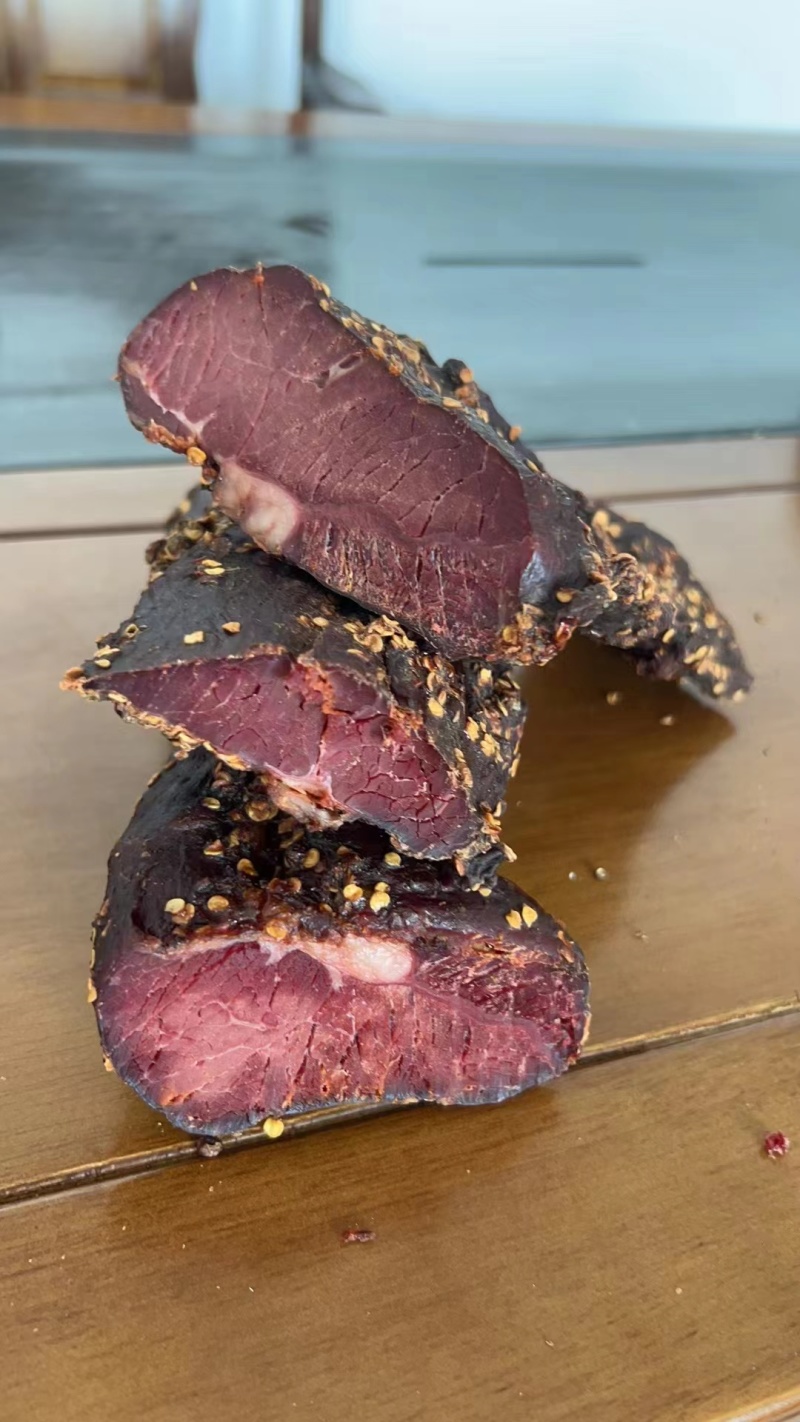 熟牛肉牛肉大块牛肉风干牛肉地摊牛肉麻辣牛肉