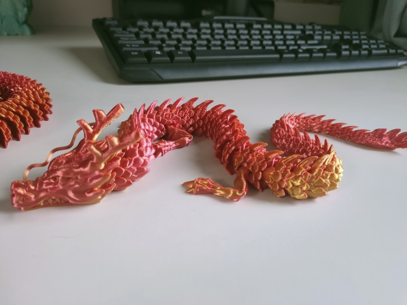 地摊火爆热卖中国龙各种尺寸现货有带眼和不带眼的