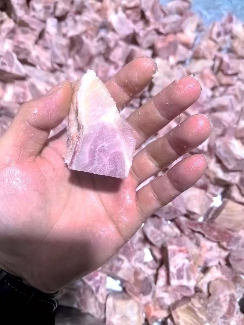 排骨粒，电商首选，新鲜美味。每一口都是生活的滋味。