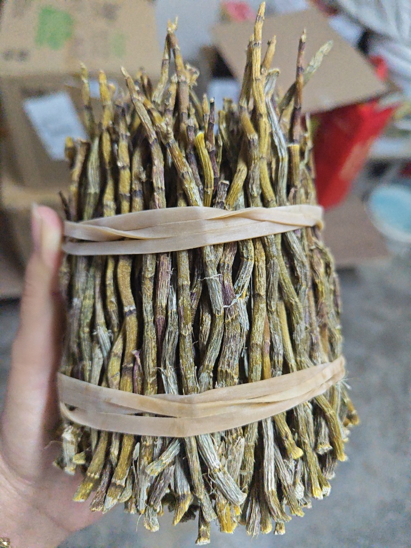 正宗铁皮石斛干条4年仿野生食用特级铁皮石斛花茶鲜条枫斗可
