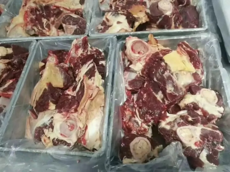 【牛手把肉】当地草原黄牛的大骨！鲜干速冻！适合煲汤或手抓