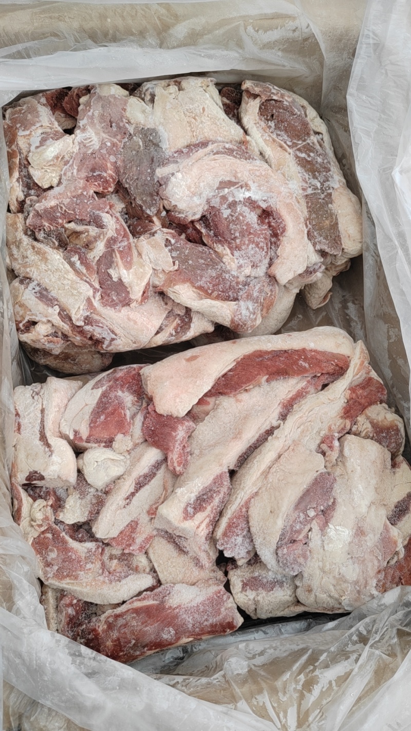 谷饲腹肉条（西冷边），烤肉美味，串串香自助餐优质出餐