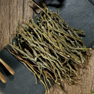 铁皮石斛干条，现货100斤，欢迎大家采购，量大价优