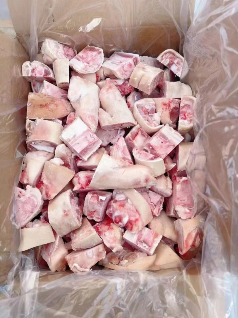 精品猪蹄块，带筋猪蹄块，个头均匀，带肉带筋